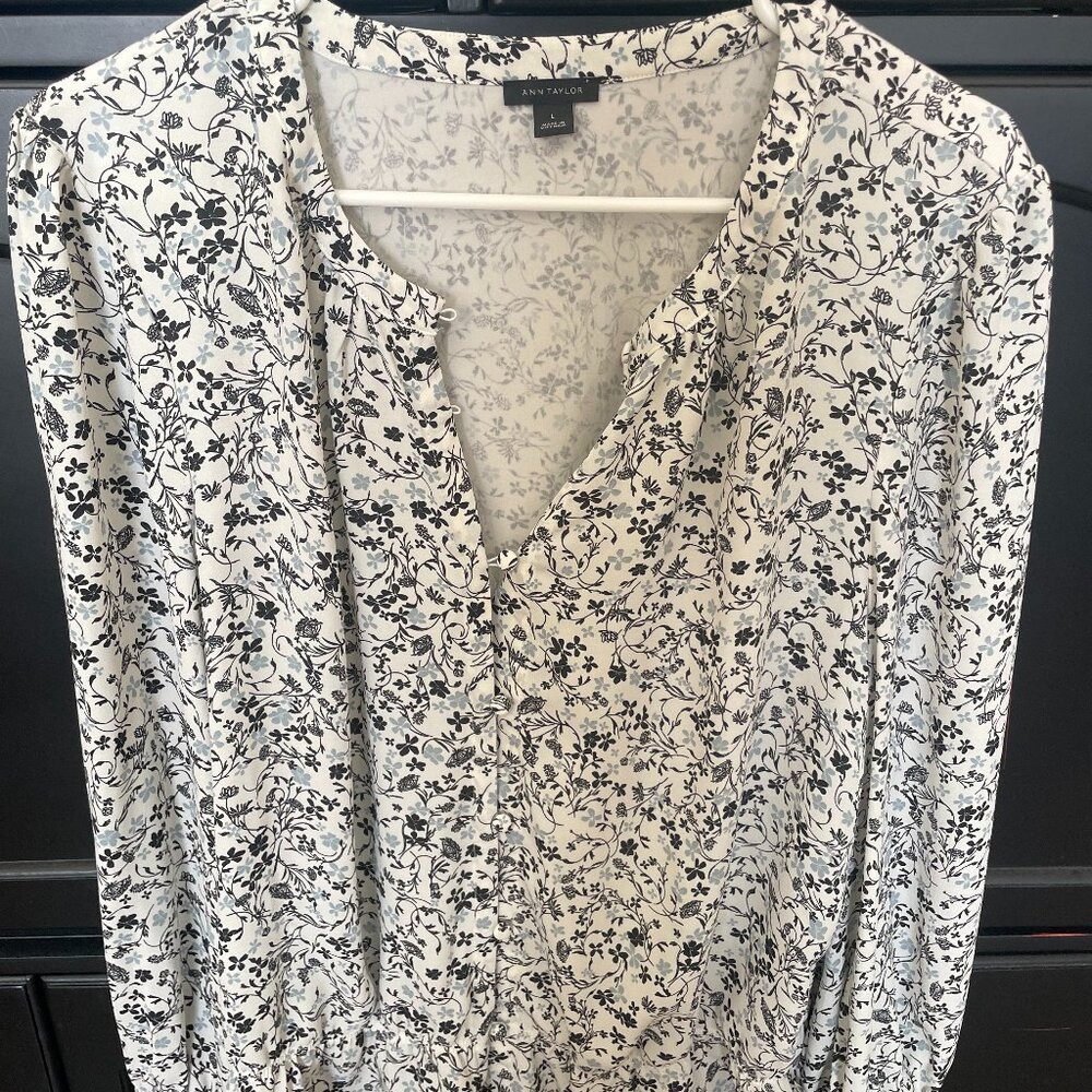 Banana Republic Peplum Blouse Flower Print Super Cute
